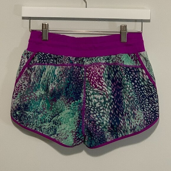 LIKE NEW Suva Run Short II Animal Impressions Print Multi Orchid Purple | Garden - Picture 8 of 9